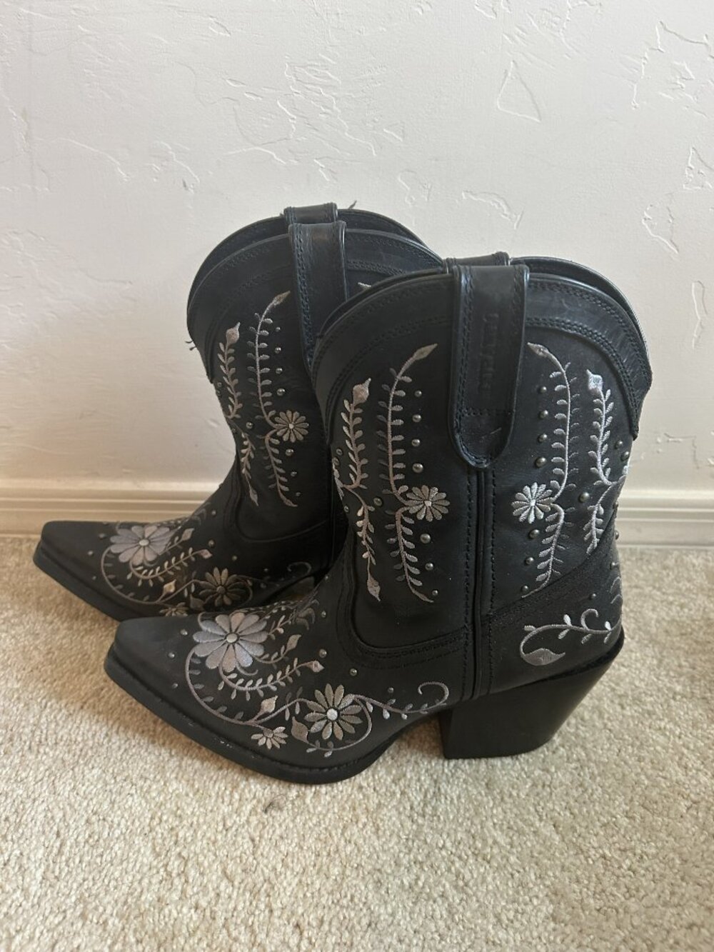 Durango Women's Crush Sterling Wildflower Western Floral Black Boots